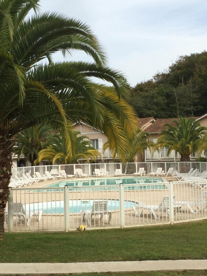 ANGLET- BIARRITZ T3 dans résidence avec piscine Esterno foto