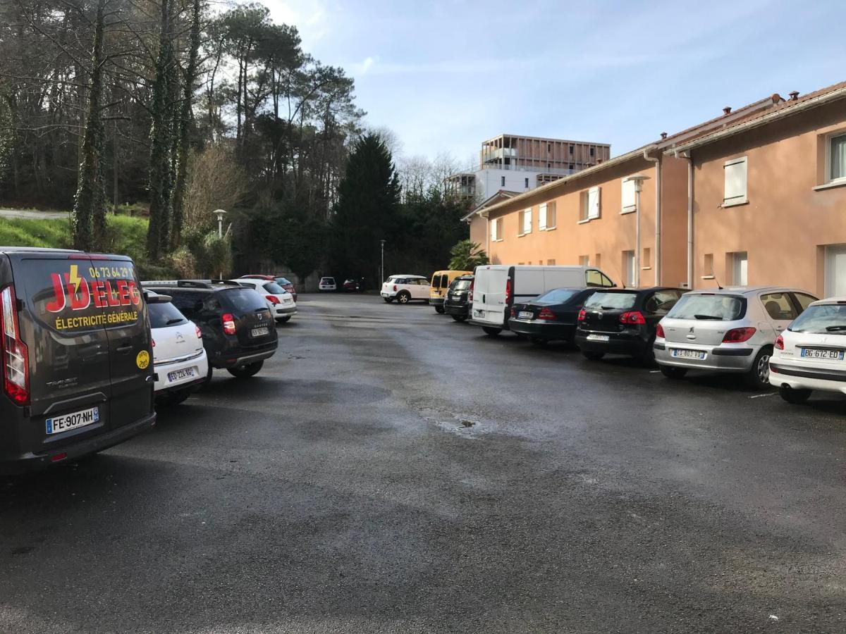 ANGLET- BIARRITZ T3 dans résidence avec piscine Esterno foto